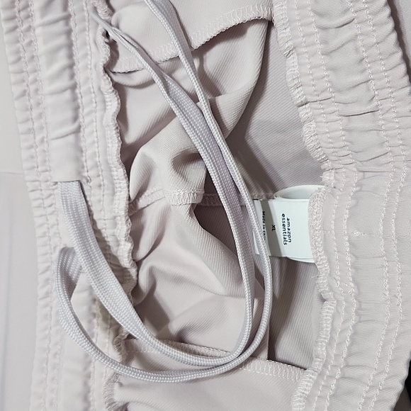 Amazon essentials pant - Picture 7 of 10